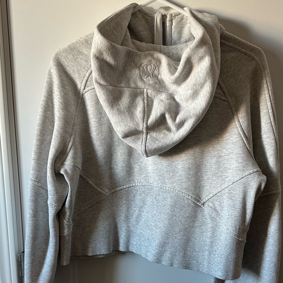 Lululemon half scuba hoodie size 4 - Picture 2 of 2